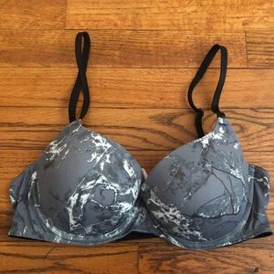 PINK by VS Marble Pattern Wear Everywhere 34C